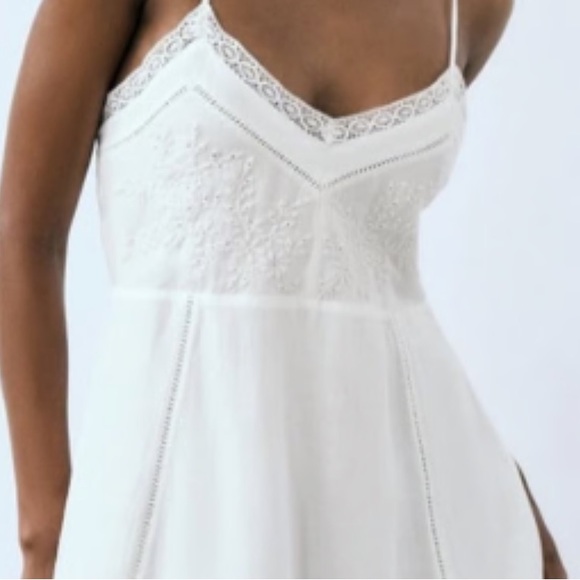 Zara White SHORT EMBROIDERED DRESS - size XS - Picture 7 of 10